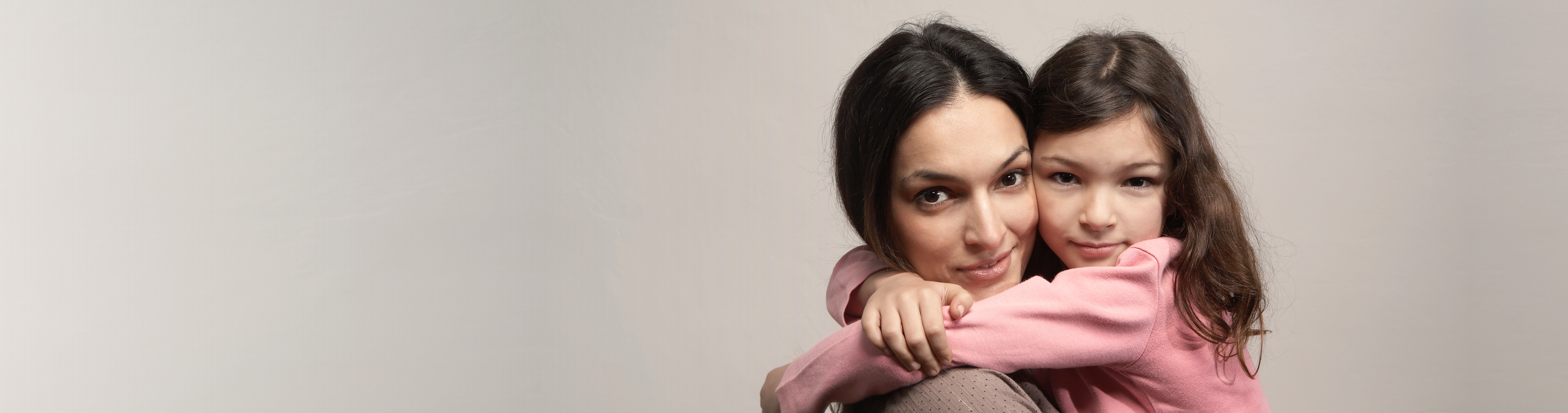 Madre e hija aprenden sobre las desigualdades en salud